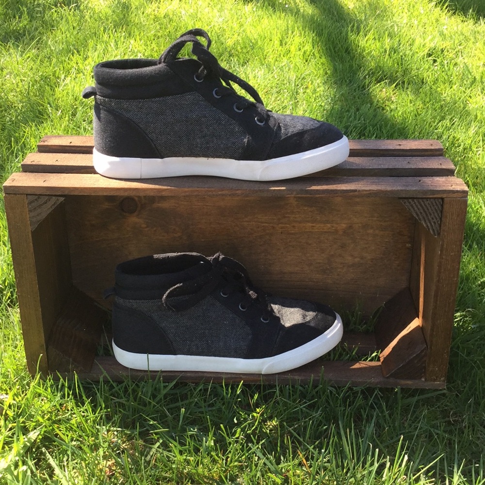 Gymboree black n gray high top sneakers